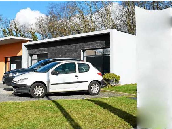 Arthur Loyd vous propose à la vente, un bâtiment 