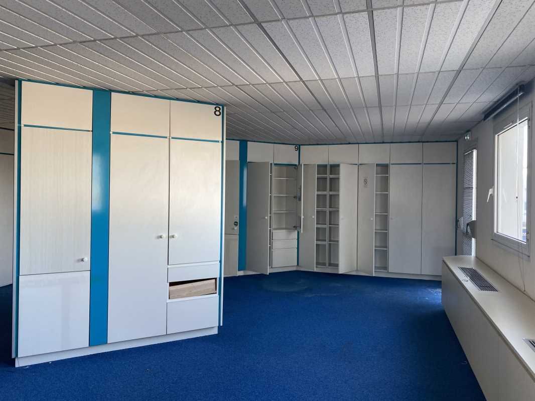 A vendre à Lorient, plateaux de bureaux sur 2 niv