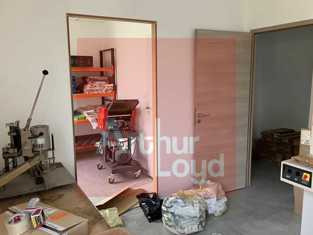 Arthur Loyd vous propose à la location cette surf