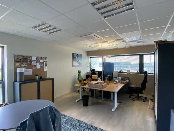 Arthur Loyd vous propose à la location, un platea