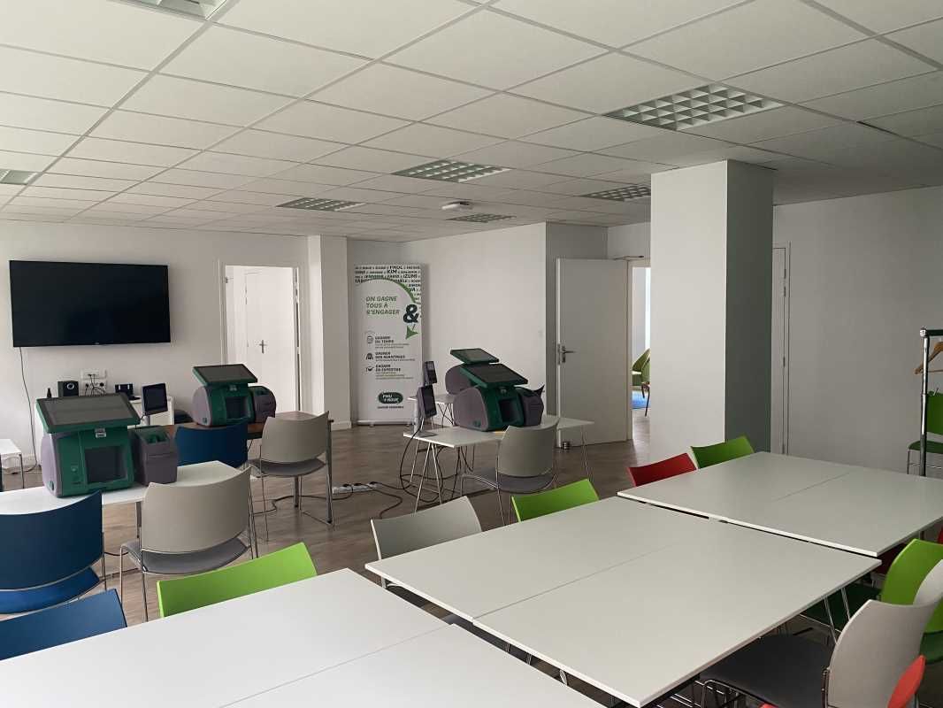 Arthur Loyd vous propose à la location,  un plate