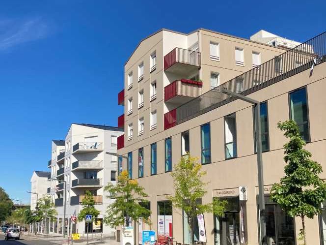 Arthur Loyd vous propose à la location, un ensemb