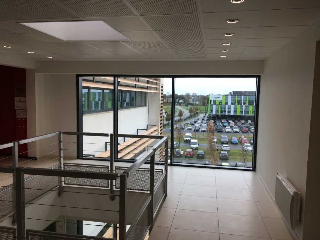 Arthur Loyd Bretagne propose à la location, un bu