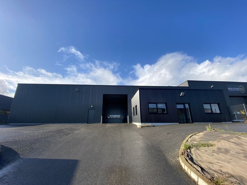 Arthur Loyd vous propose à la location un local d