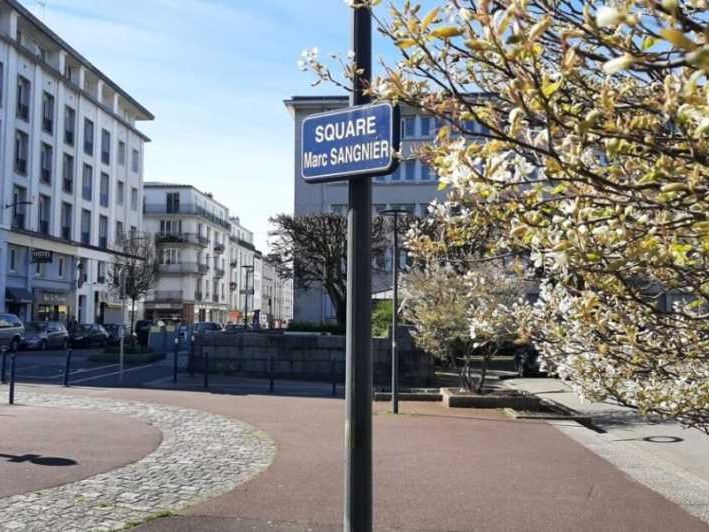 Situé au coeur de Brest, cet immeuble de bureaux 