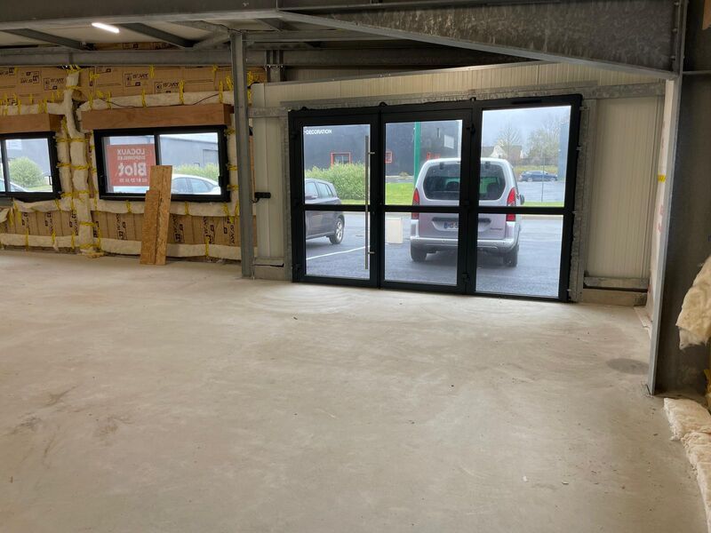 Situé au coeur de la zone d'activité dynamique de