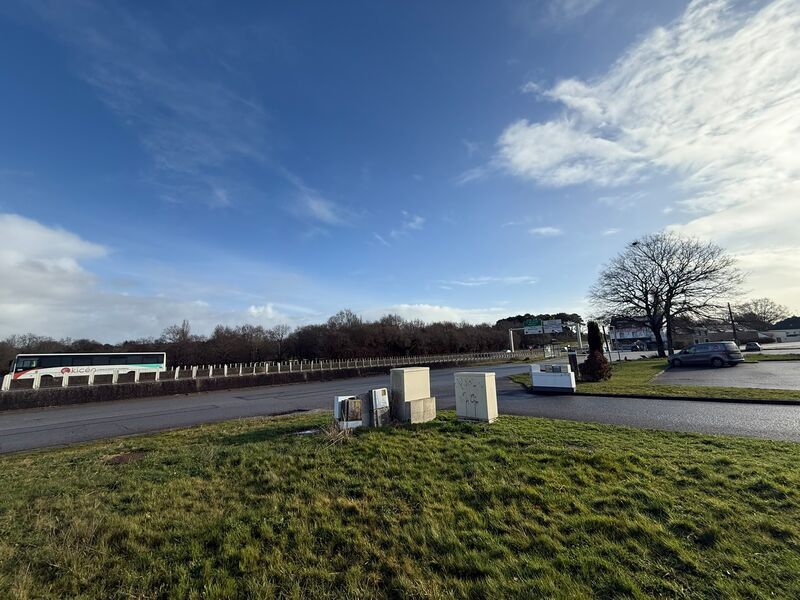 Arthur Loyd vous propose à la location, un local 