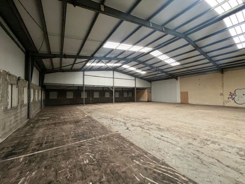 Bâtiment d'activité et de stockage - 3 cellules d