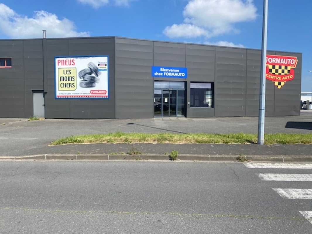 Arthur Loyd vous propose un bâtiment commercial i