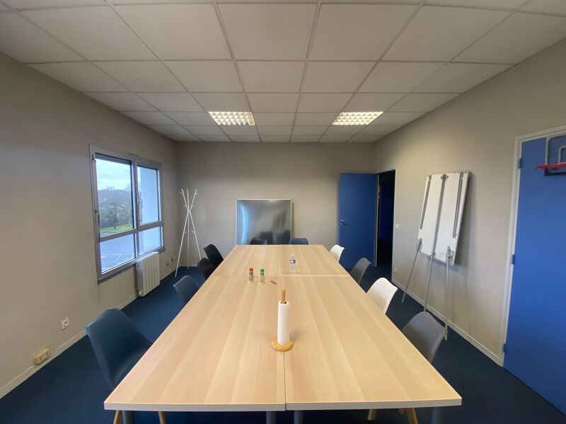 À louer, plateau de bureaux d'environ 226 m², sit