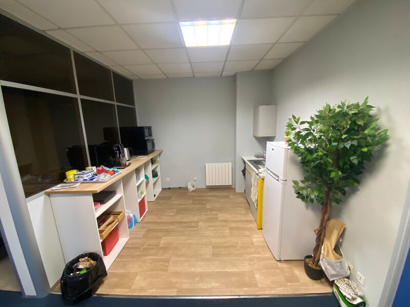 À louer, plateau de bureaux d'environ 226 m², sit