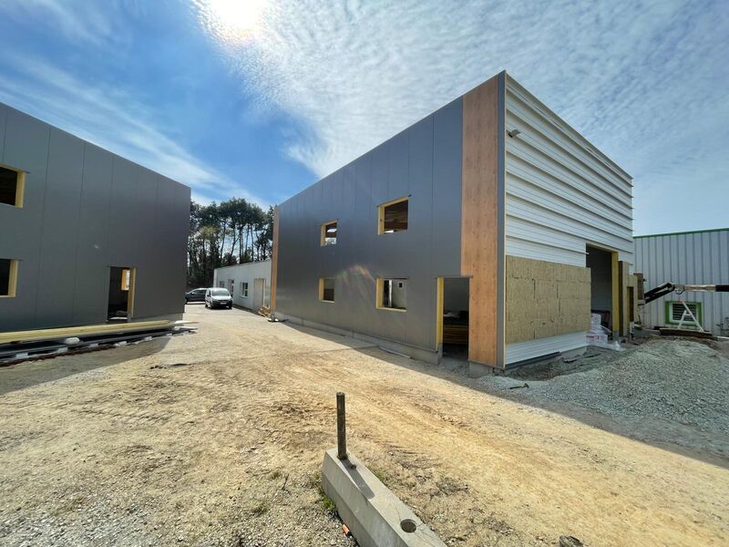 Situées au coeur de la zone d'activité dynamique 