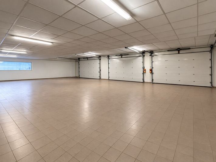 Située au coeur du parc d'activité de la Paviotai