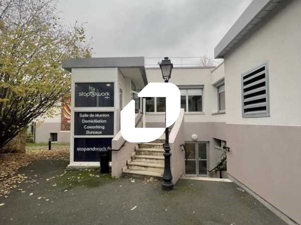 Au coeur de la ville de Bourg-La-Reine un espace 