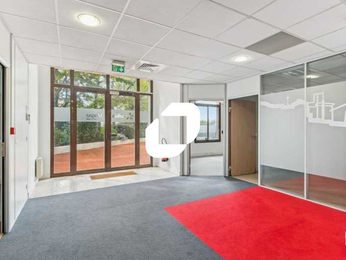 Superbe opportunité à saisir à Courbevoie ! Burea