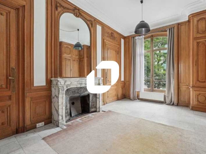 Situé à proximité du métro Alésia (ligne 4), Immp