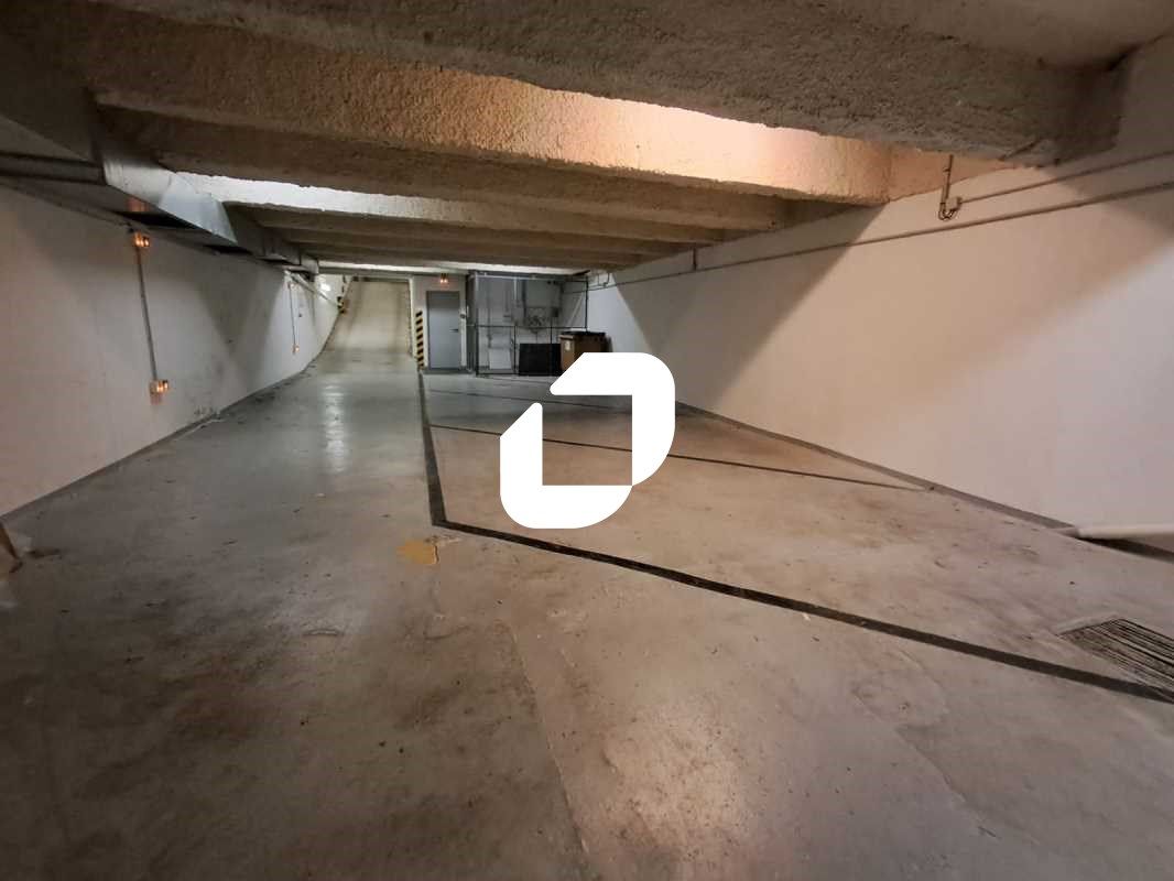 Rare sur Courbevoie ! IMMPROVE vous propose, 134 