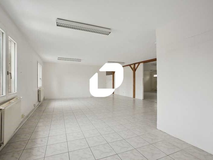 À seulement 15 minutes de l'autoroute A10, au coe