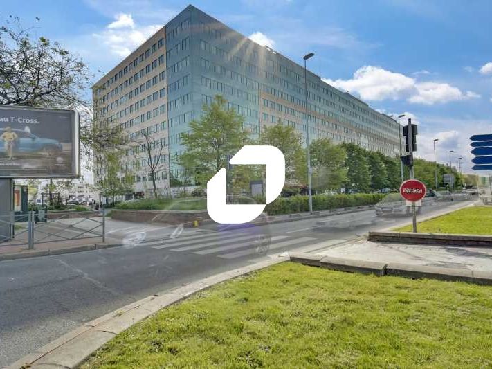 IMMPROVE vous propose des surfaces de bureaux ent