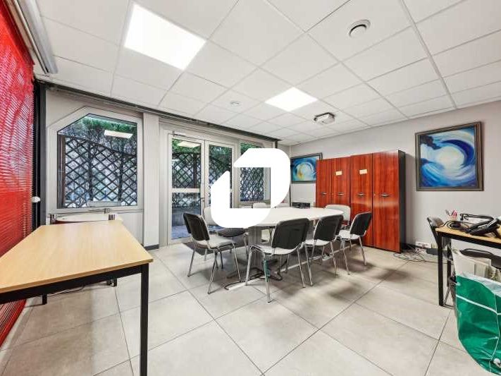 Au coeur de Boulogne Billancourt, au sein d'un im