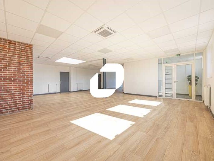 Situé à 5 min de l'autoroute A5 et à une dizaine