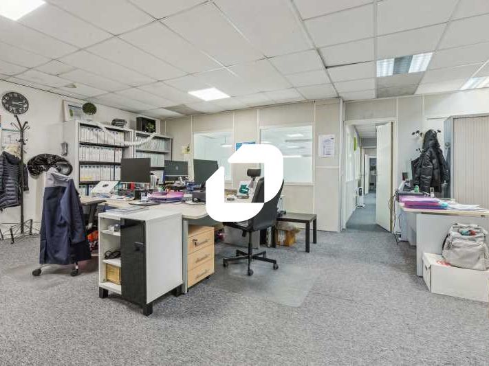 Immprove vous propose un bâtiment indépendant à u