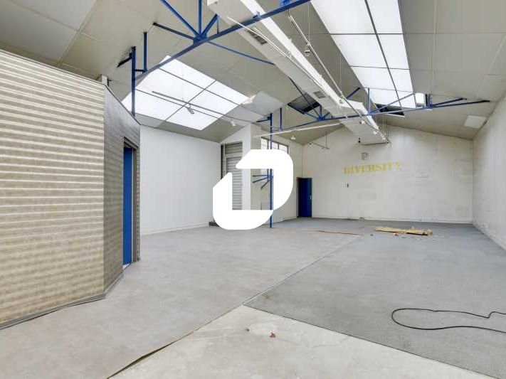 IMMPROVE vous propose un bâtiment indépendant à u