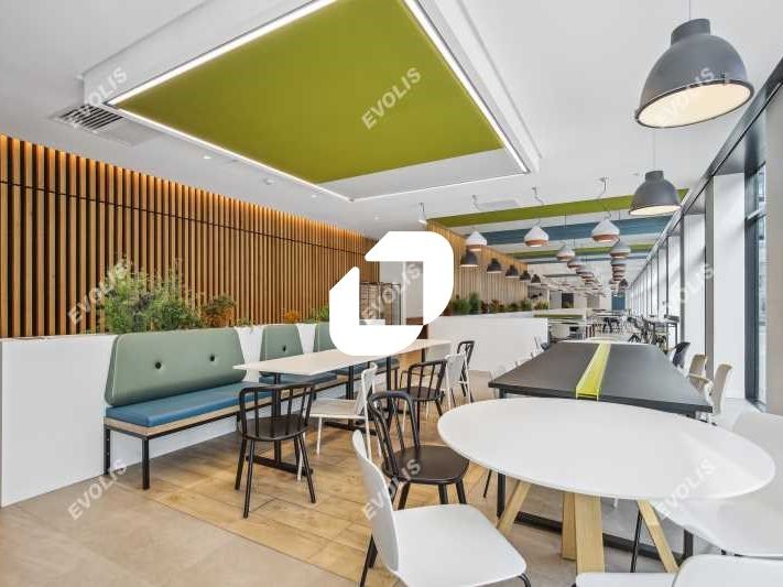 Dans le 17ème arrondissement de Paris, au coeur d