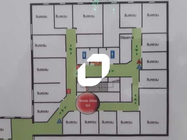 Location bureaux 821 m² divisibles à partir de 384 m²