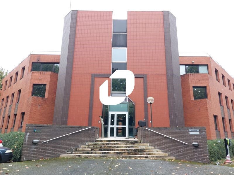 Immprove vous propose A LOUER beaux plateaux de b