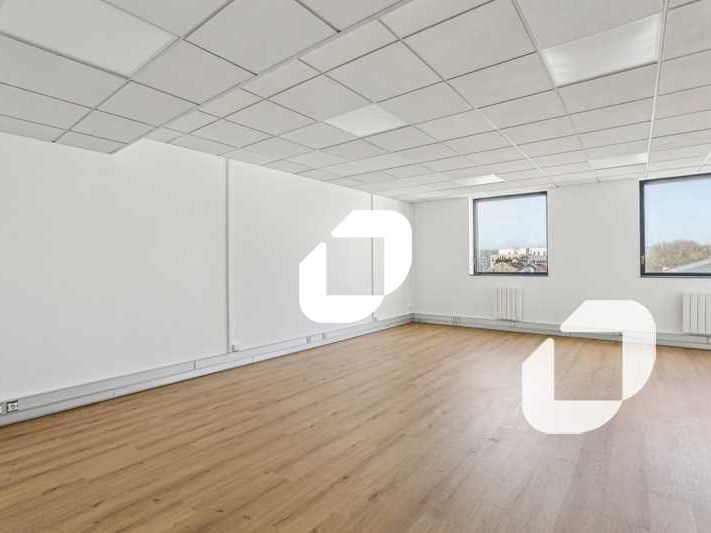 IMMPROVE, vous propose à la location à Ivry-sur-S