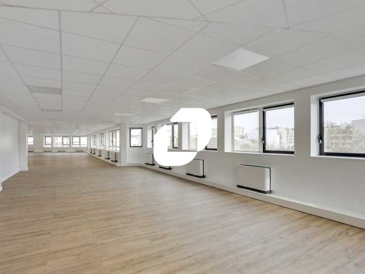 Au sein d'un immeuble de très bon standing avec h