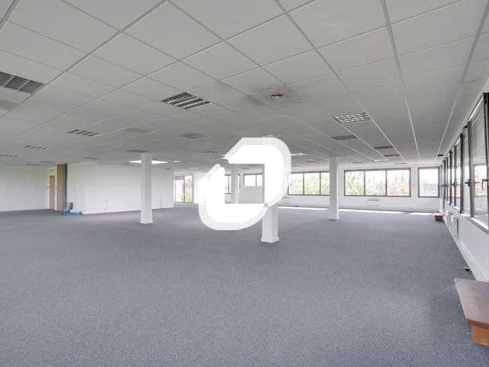 Co-exclusivité, situé à proximité de la gare « Mo