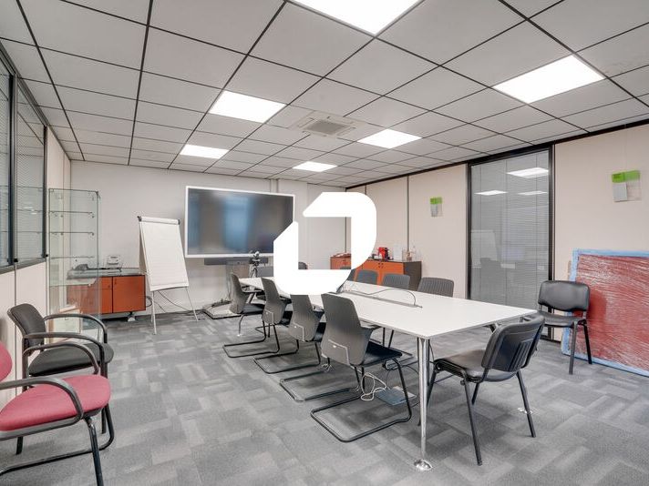 Situés à Villiers-sur-Marne, au sein d'un complex