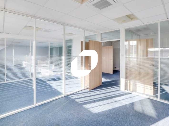 A proximité du métro Javel dans un immeuble moder