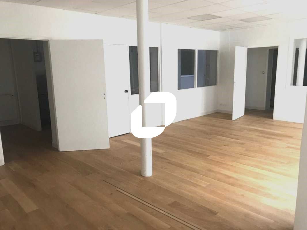 Immprove vous propose à la vente, un bureau en re