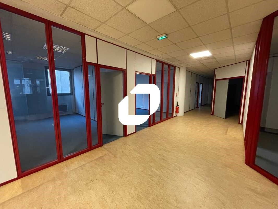 Au coeur de la Cristallerie, à proximité immédiat