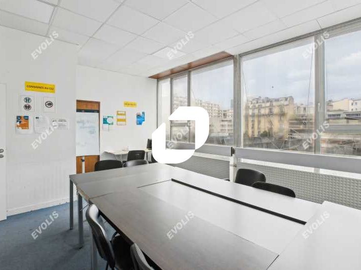 Au pied du métro et de ses commerces Immprove vou