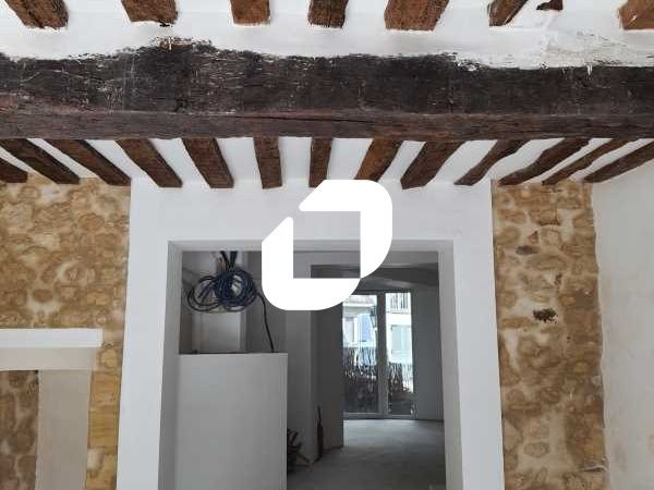 Immprove vous propose à la location un local comm