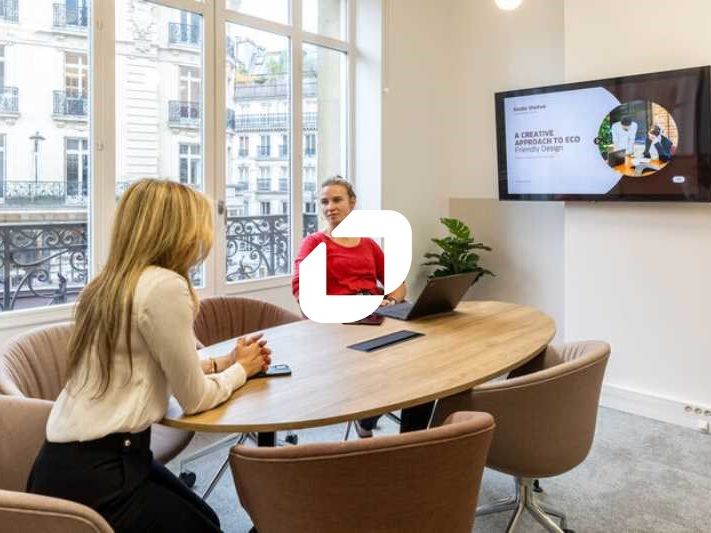 A proximité de la Place des Victoires, au sein d'