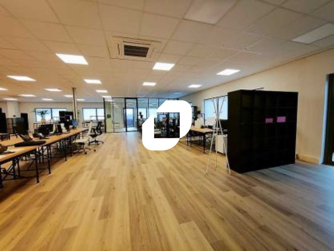 A proximité de l'autoroute A4 à Ferrières en Brie