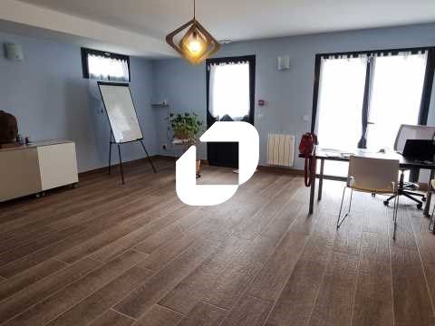 Coupvray, Immprove vous propose un immeuble de bu