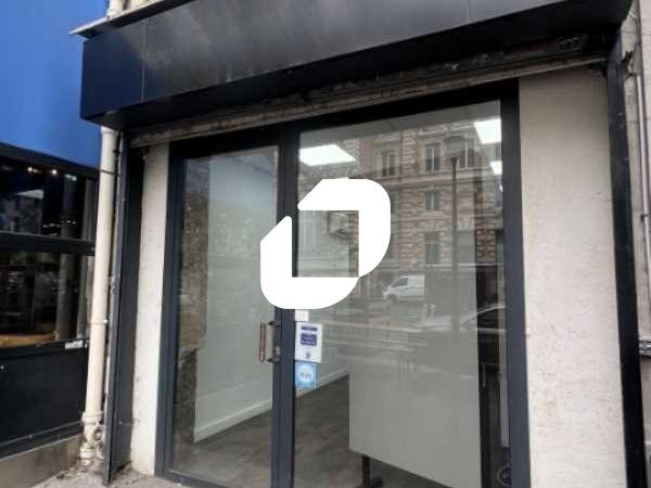 A proximité du métro « Laumière » et du parc des 