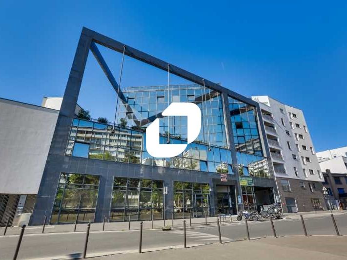 À proximité du périphérique parisien, à Porte de 