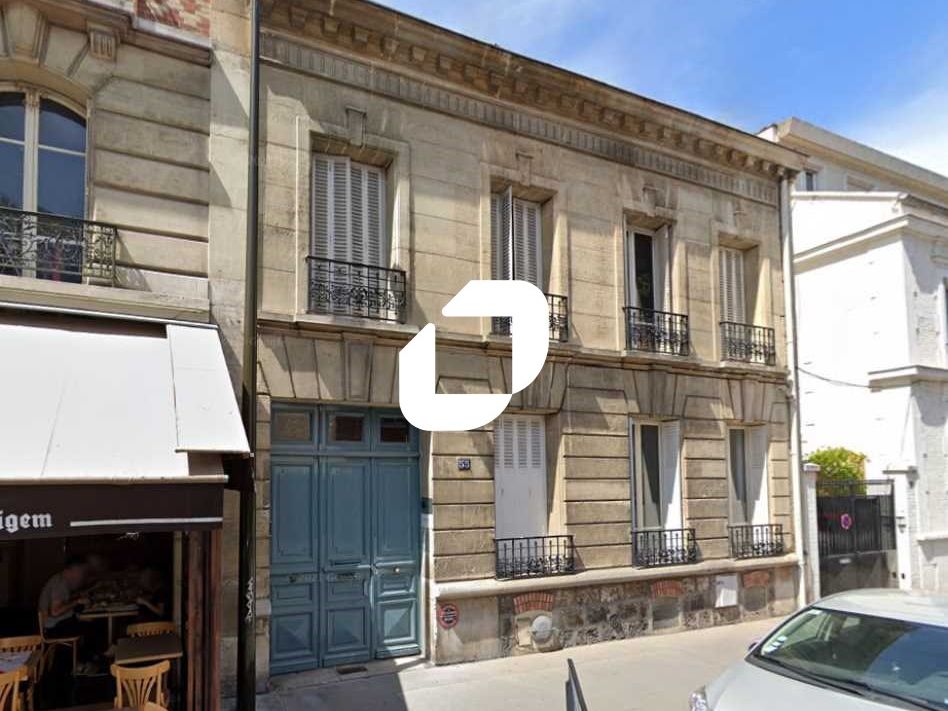 Bureaux atypiques situés dans la partie nord de B