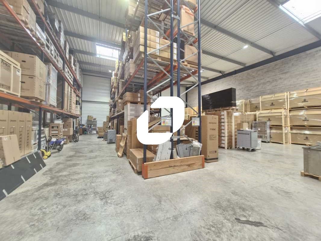 A proximité immédiate de la sortie A4 sur la comm