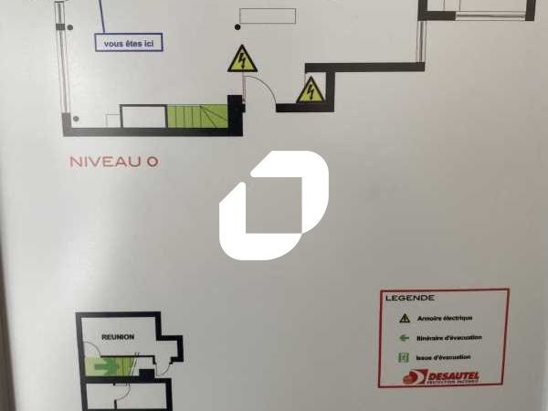 Location bureaux 70 m² non divisibles