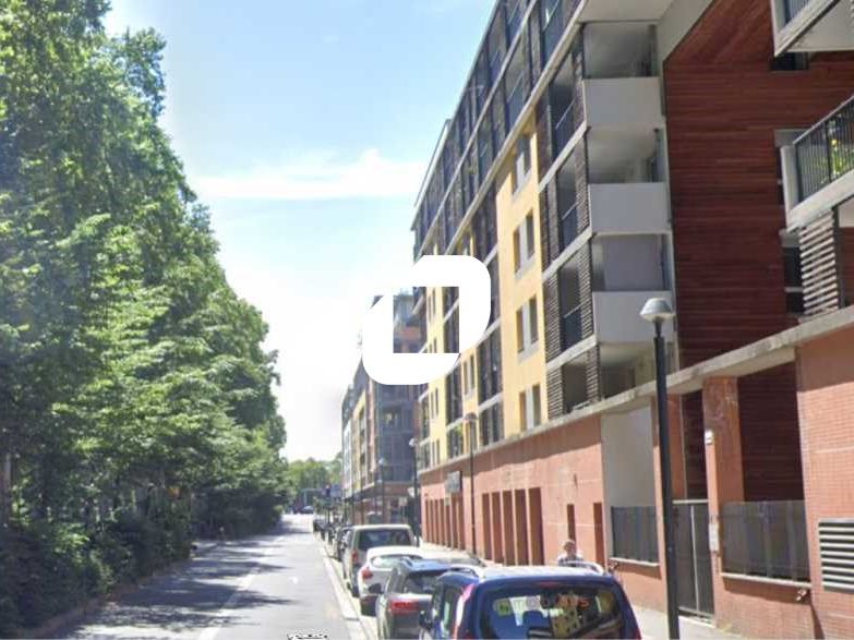 Immprove vous propose à la vente un local commerc