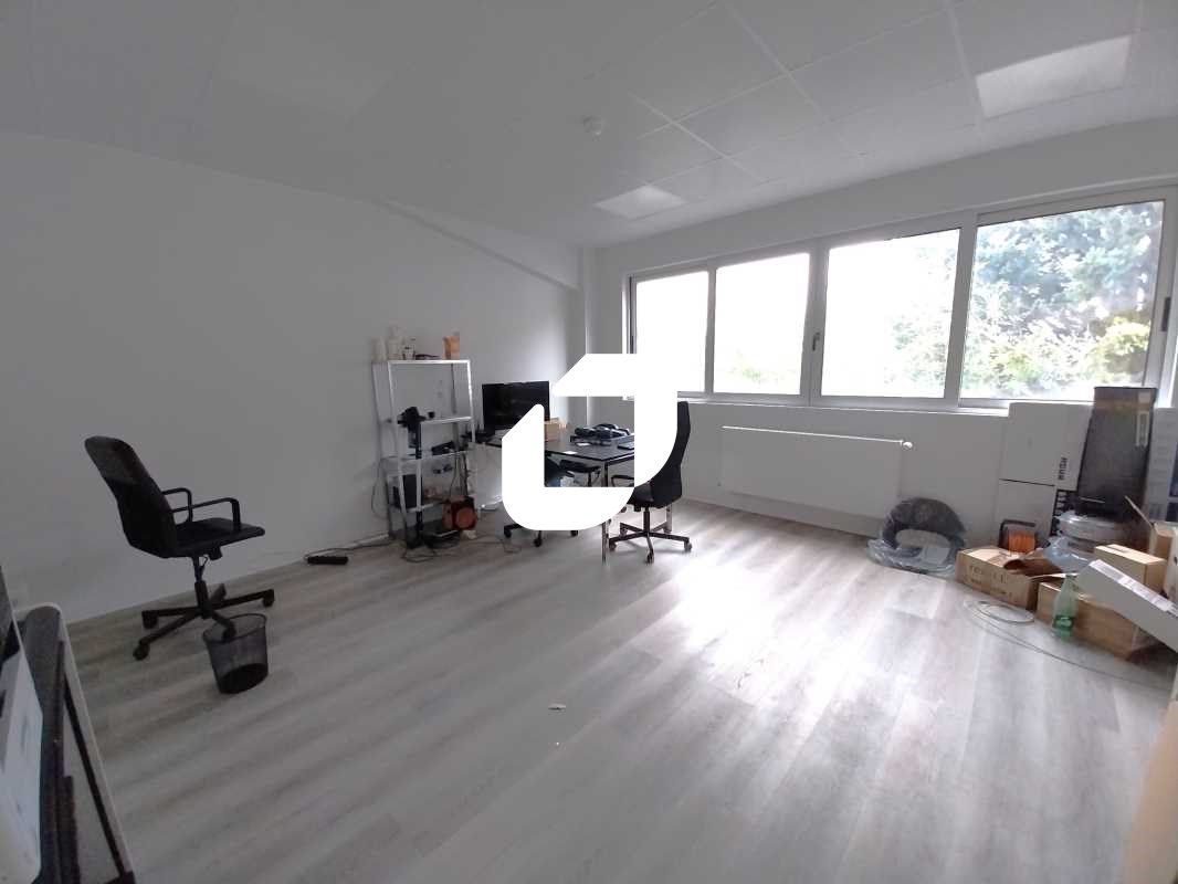 Située à Neuilly-sur-Marne, dans la Zone Franche