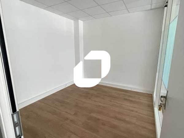 IMMPROVE vous propose une surface de bureaux lumi